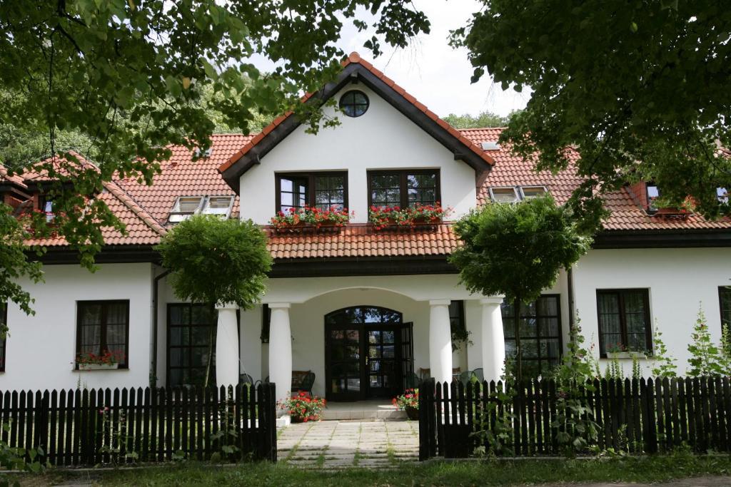 Hotel Wenus Kazimierz Dolny Exterior photo